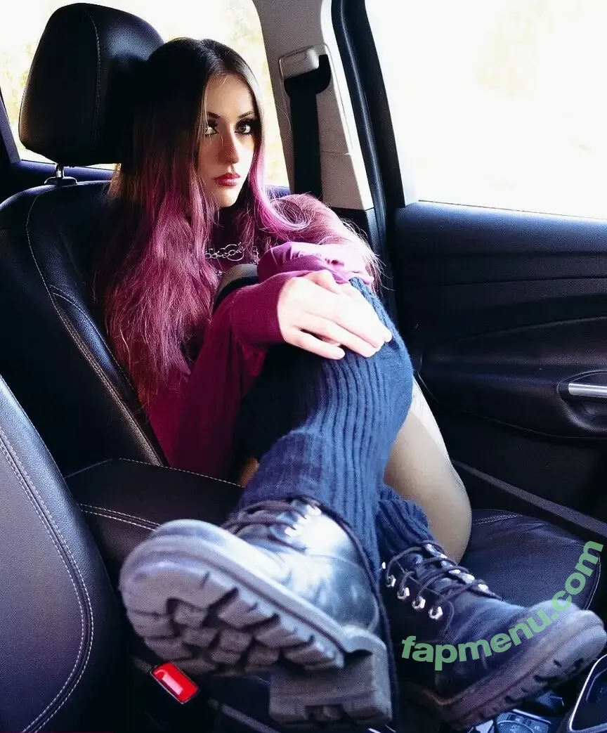 luweazl nude photo #0478 (Luisa)