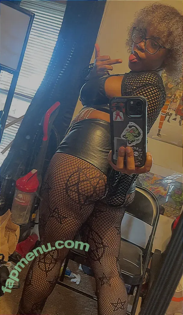 lux_kbby nude photo #0024 (lux_kbby)