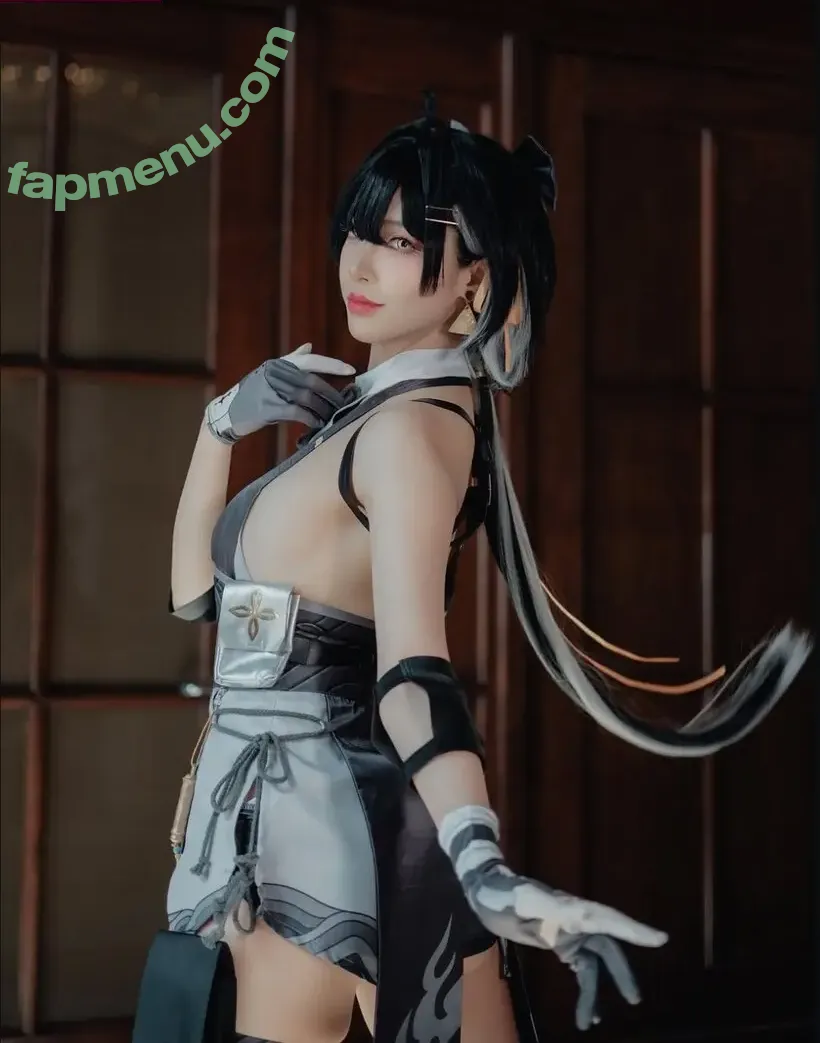 Luximity nude photo #0060 (luximityunveiled)