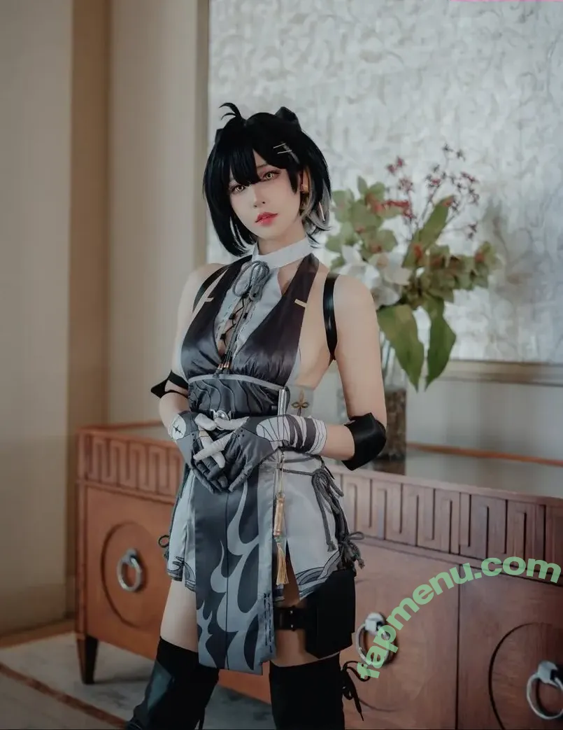 Luximity nude photo #0061 (luximityunveiled)