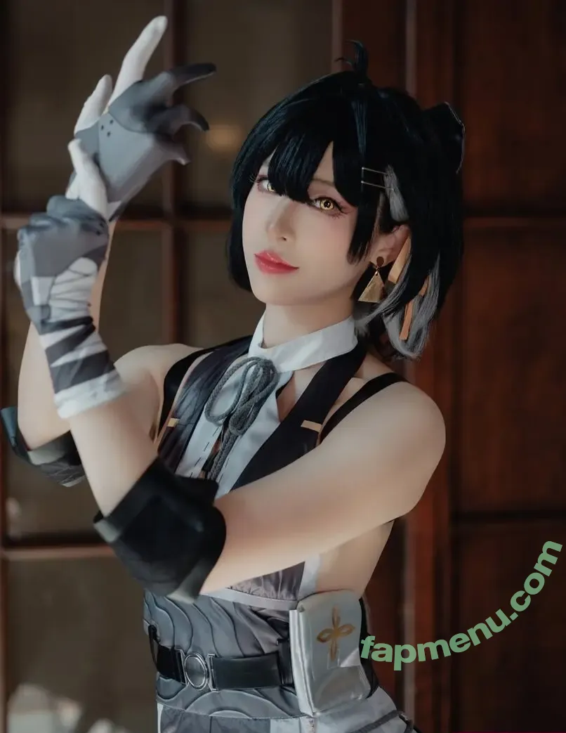 Luximity nude photo #0063 (luximityunveiled)