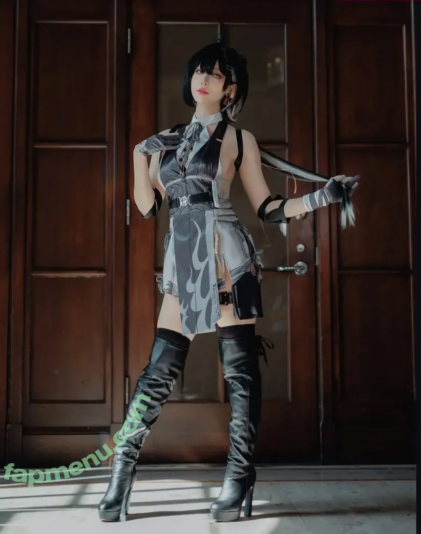 Luximity nude photo #0065 (luximityunveiled)