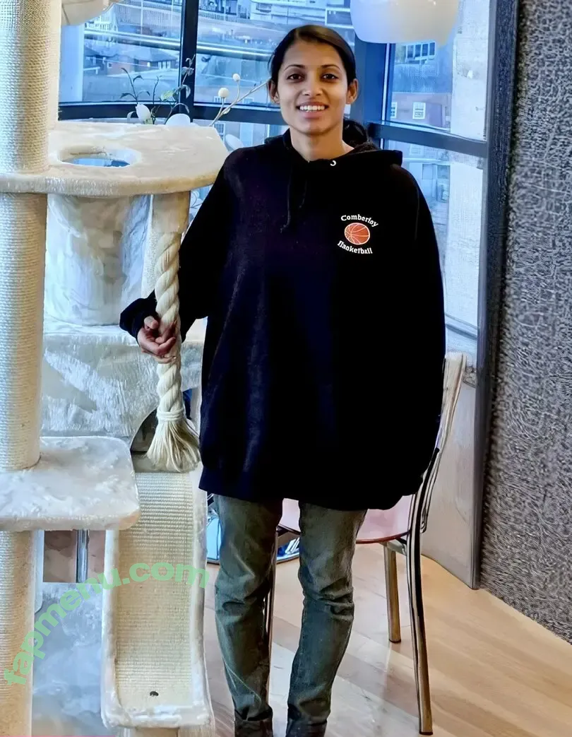 Luxma Gopal TV Presenter nude photo #0026 (Luxma Gopal TV Presenter)