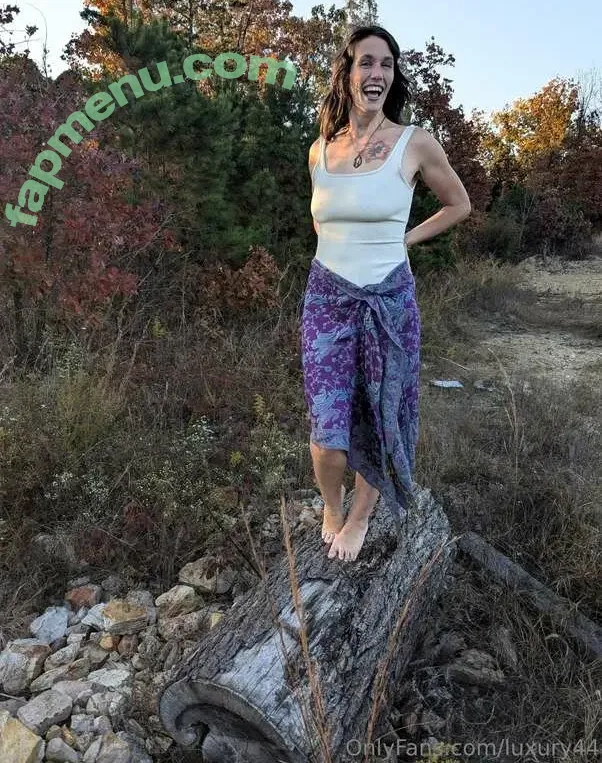 luxury44 nude photo #0008 (luxury)