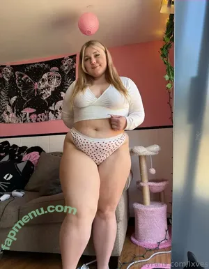 lxves / lxves._ nude photo #0164