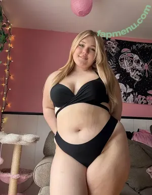 lxves / lxves._ nude photo #0198