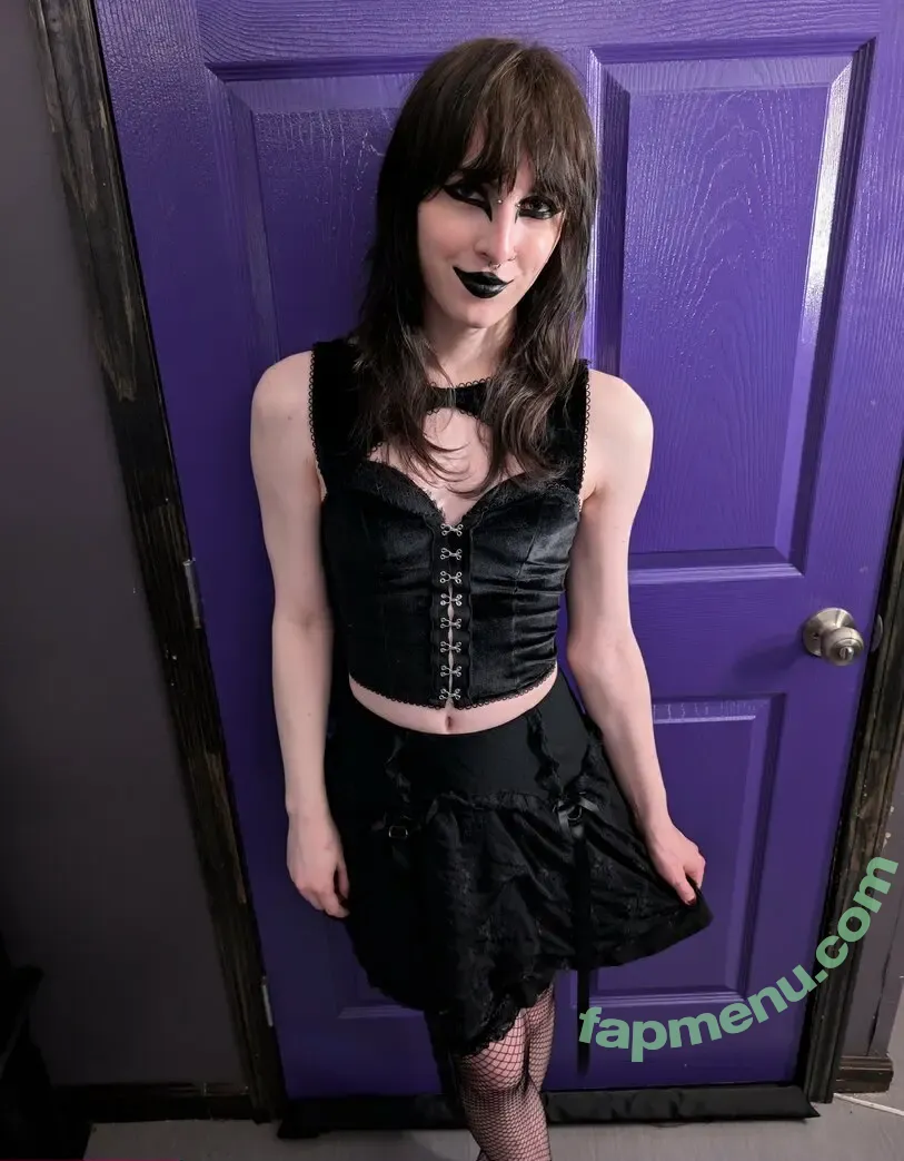 lyannaqt nude photo #0030 (lyannaqt)