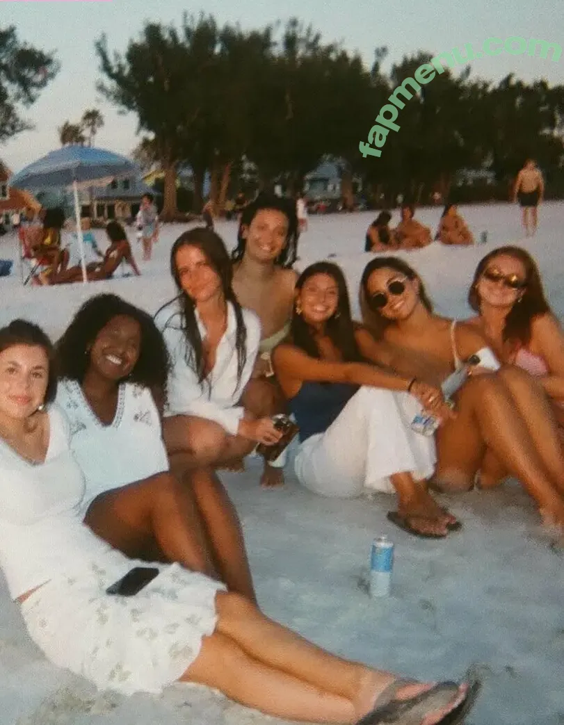 Lydia Lowry nude photo #0188 (lydialowry_)