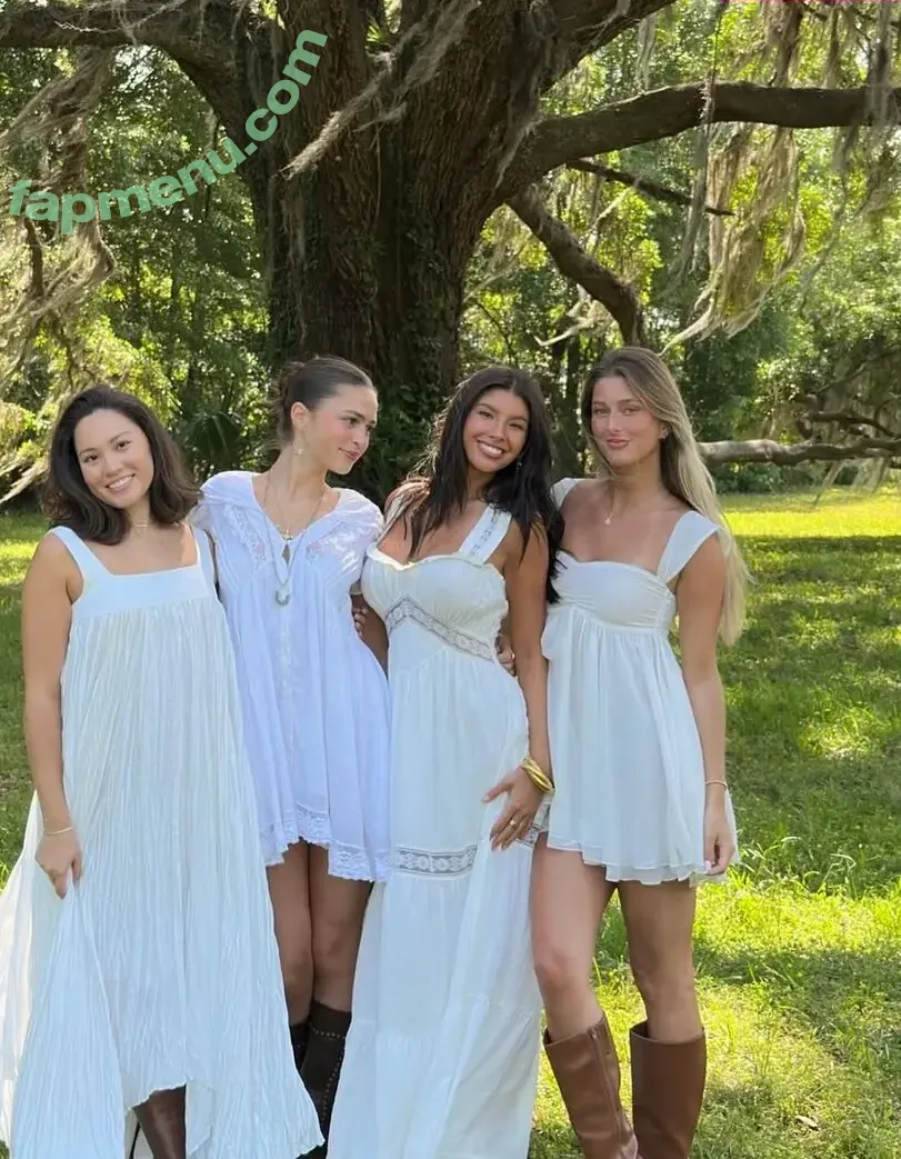 Lydia Lowry nude photo #0189 (lydialowry_)