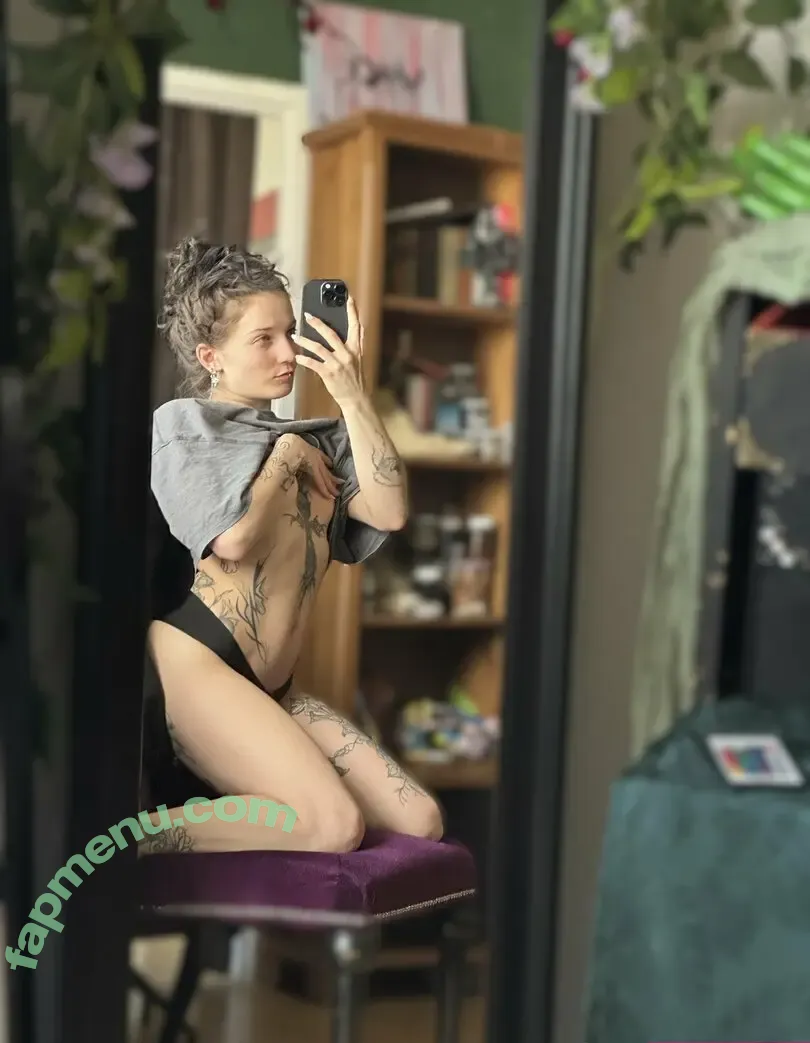 lydiablackwood nude photo #0012 (lydiablackwoodx)