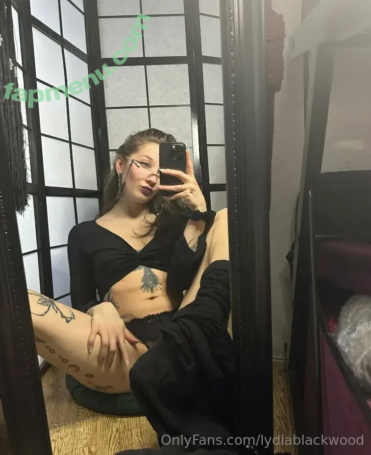 lydiablackwood nude photo #0029 (lydiablackwoodx)