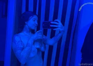 lydiagrace / trippylyd nude photo #0051
