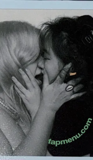 Lydiaren nude photo #0200