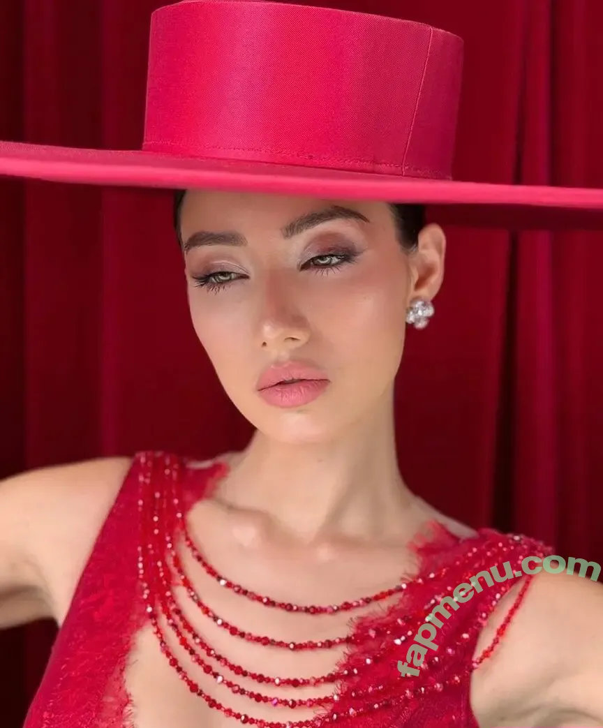 Lydie Vu nude photo #0048 (lydievu)