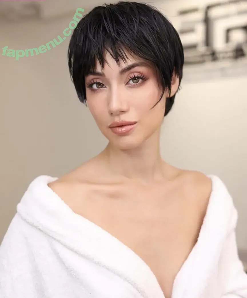 Lydie Vu nude photo #0052 (lydievu)