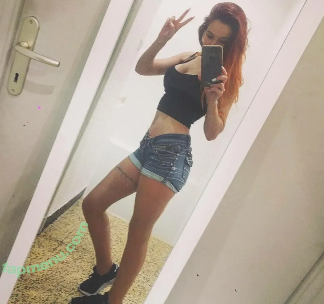 LyeGaia nude photo #0007 (lyegaiaa)