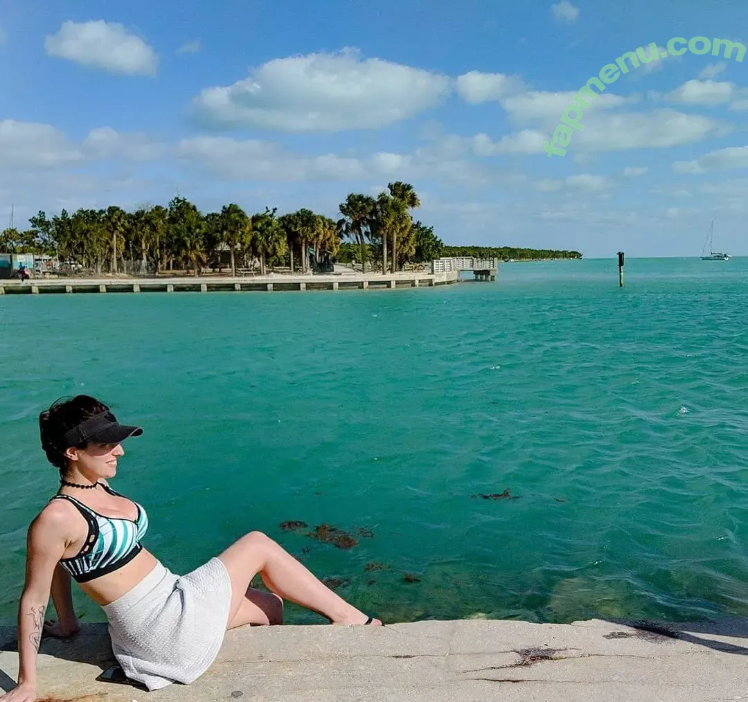 LyeGaia nude photo #0017 (lyegaiaa)