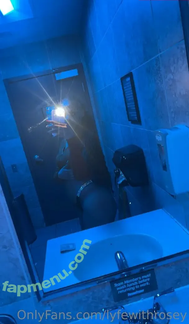 lyfewithrosey nude photo #0006 (yaseen_rosay)