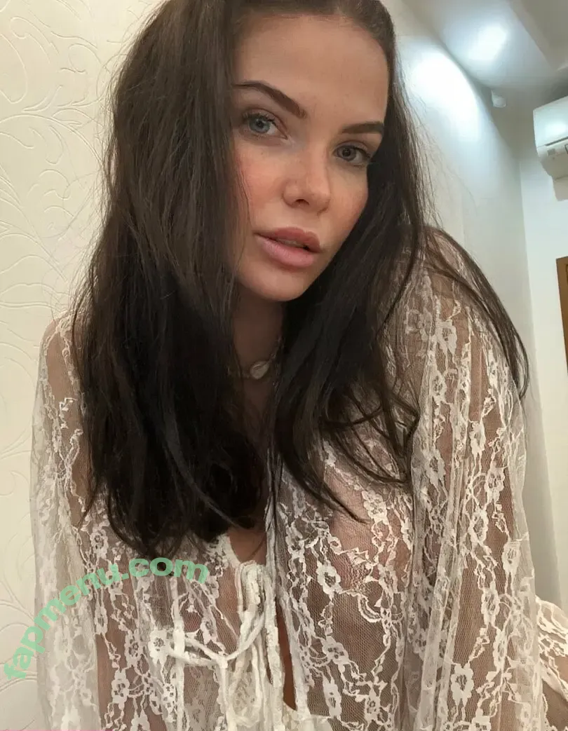 lyfigreens nude photo #0110 (Lyfi Greens / yourprettylufi)