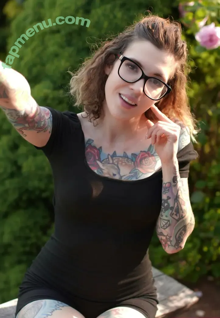 lyfigreens nude photo #0133 (Lyfi Greens / yourprettylufi)