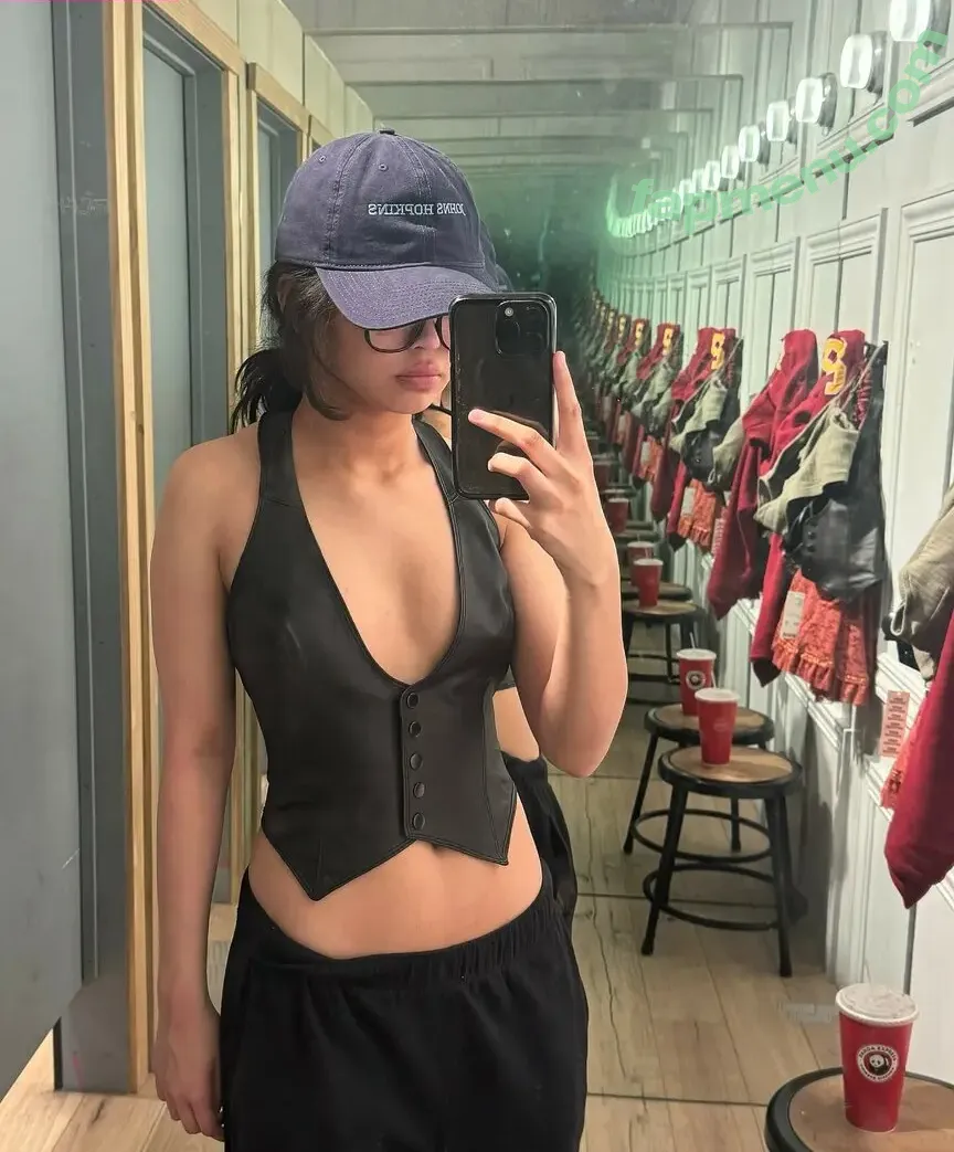 Lyn Lapid nude photo #0023 (_lynlapid)