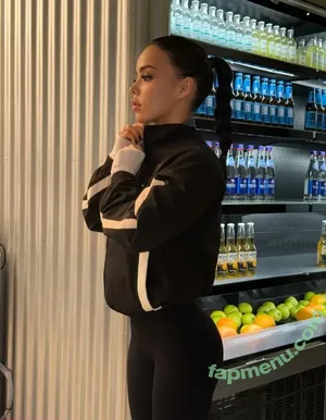 lyna_com / lyna_com2000 / lynatel nude photo #0208