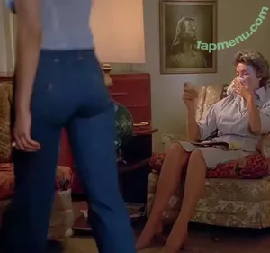 Lynda Carter / reallyndacarter nude photo #0008