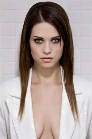 Lyndsy Fonseca / LyndsyMFonseca / lyndsyfonseca nude photo #0014