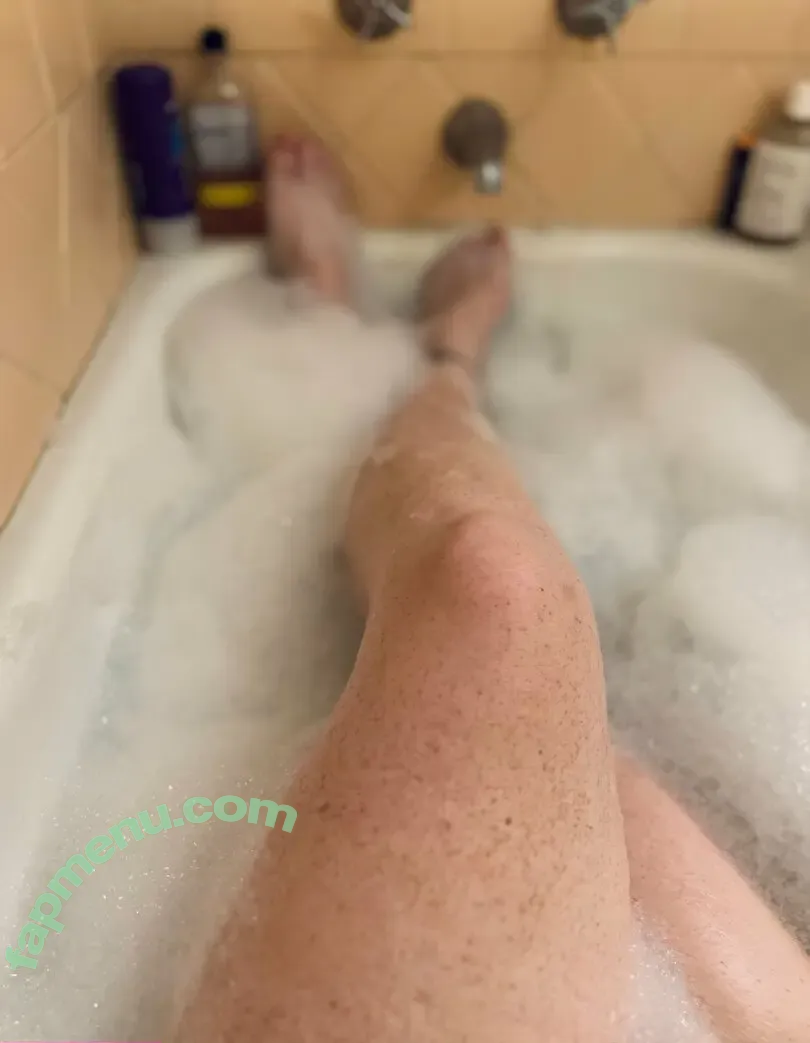 lyneavondale nude photo #0001 (lyneavondale)