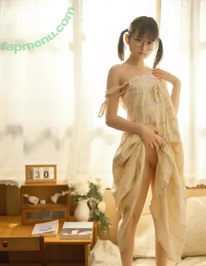 LynnLi7698 / 学徒林恩 / 幼水铃衣 / 幼水铃衣m nude photo #0037