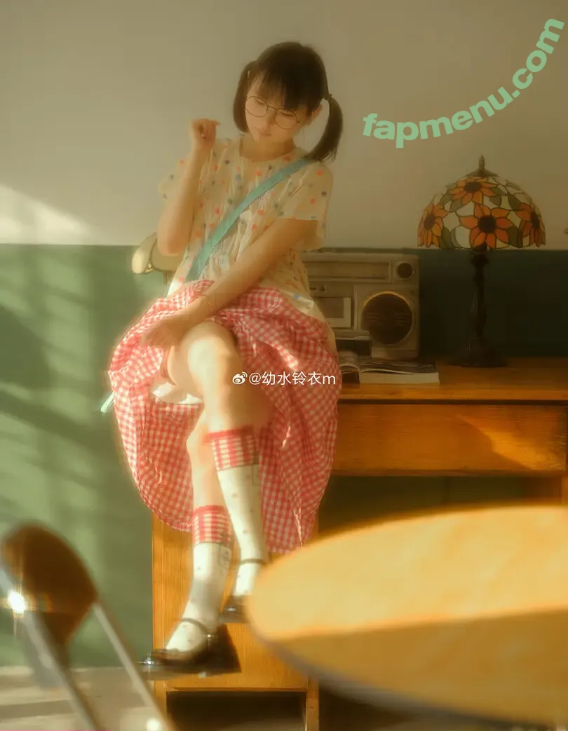 LynnLi7698 nude photo #0018 (学徒林恩 / 幼水铃衣 / 幼水铃衣m)