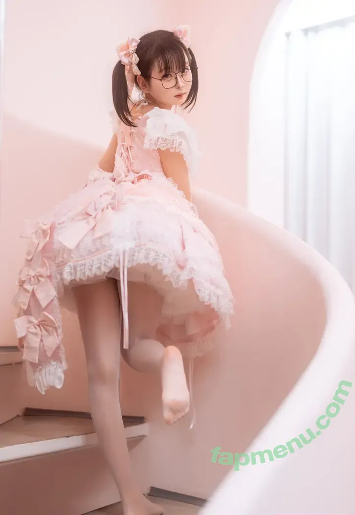 LynnLi7698 nude photo #0137 (学徒林恩 / 幼水铃衣 / 幼水铃衣m)