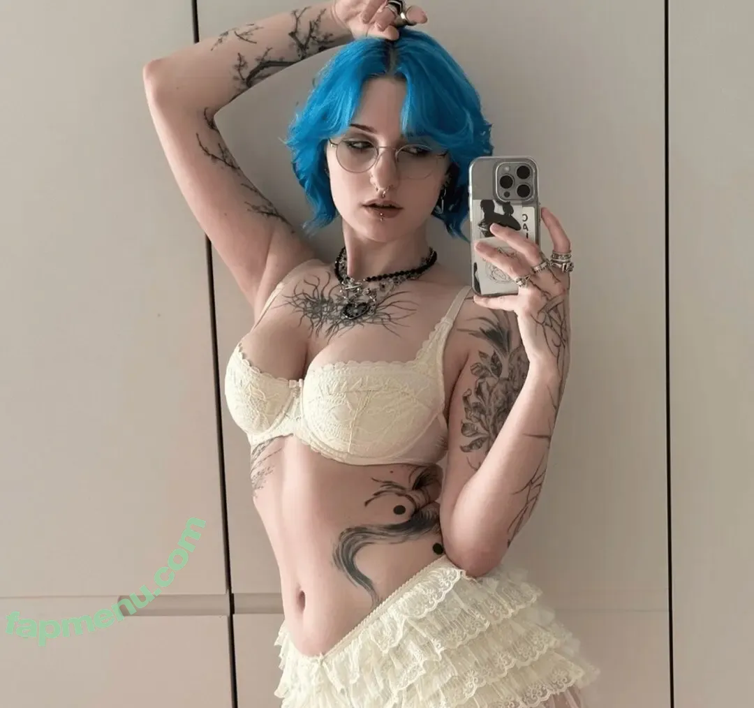 Lyra Crow nude photo #0114 (lyracr0w0)