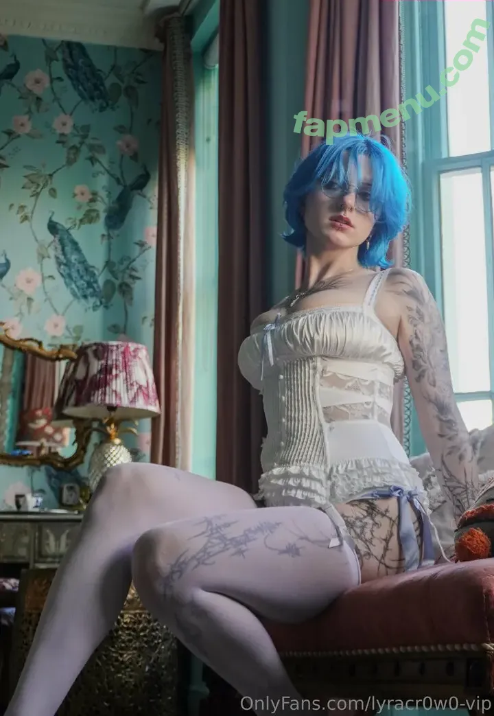 Lyra Crow nude photo #0372 (lyracr0w0)