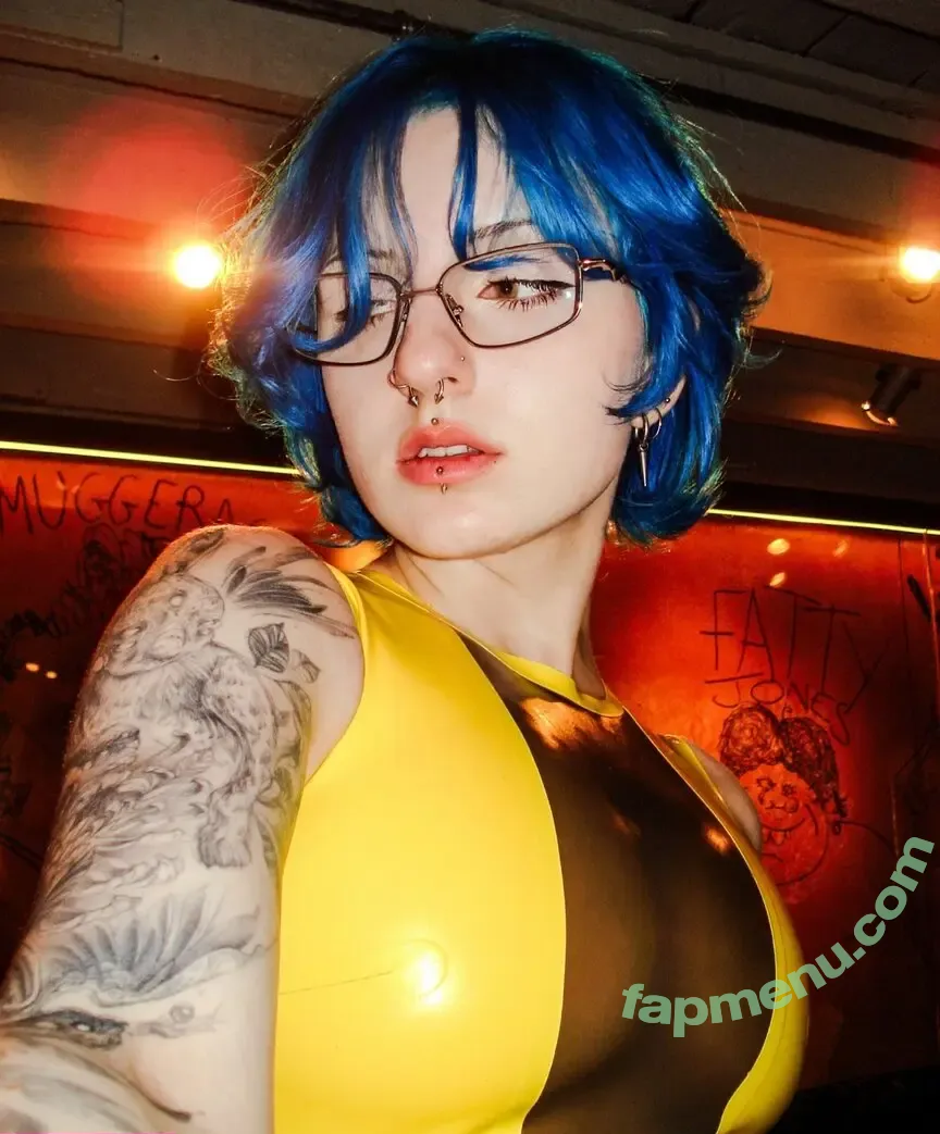 Lyra Crow nude photo #0484 (lyracr0w0)