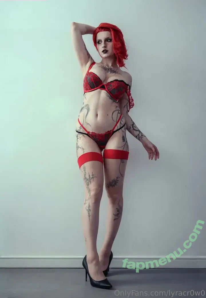 Lyra Crow nude photo #0067 (lyracr0w0)