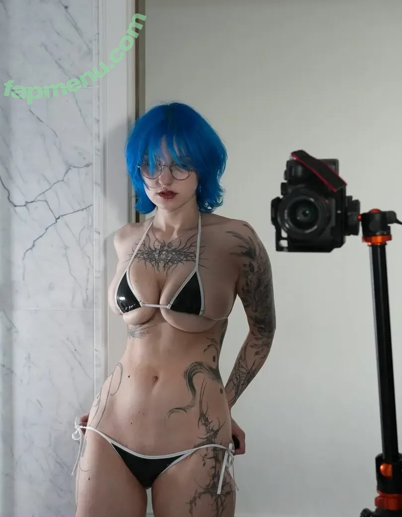 Lyra Crow nude photo #0195 (lyracr0w0)