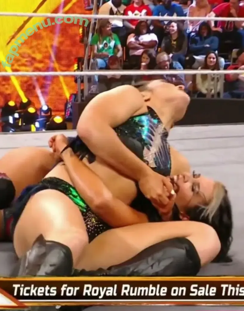 Lyra Valkyria nude photo #0046 (WWE / real_valkyria)