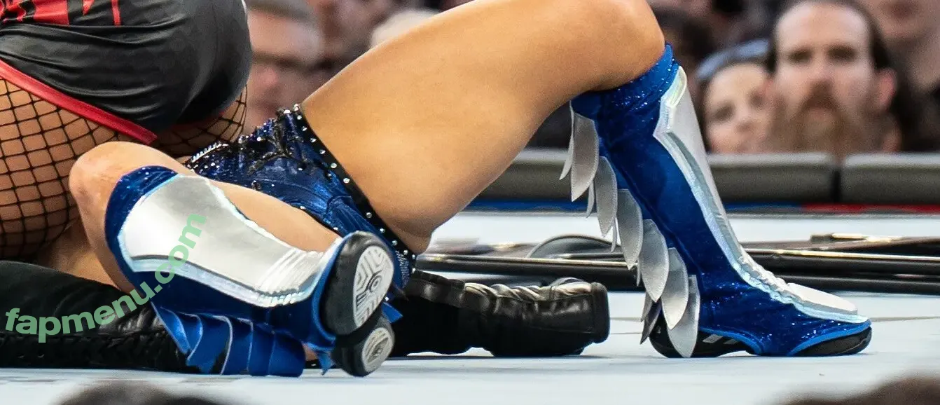 Lyra Valkyria nude photo #0356 (WWE / real_valkyria)