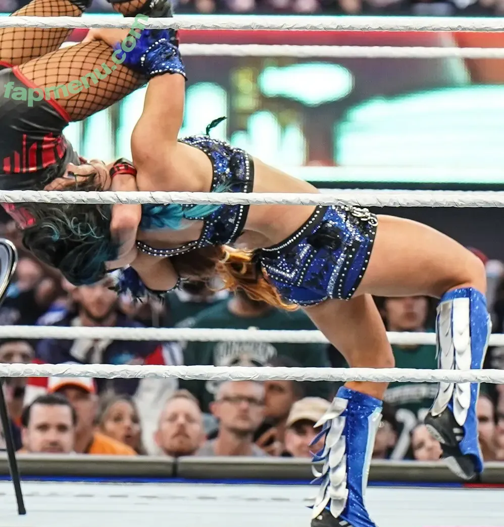 Lyra Valkyria nude photo #0360 (WWE / real_valkyria)