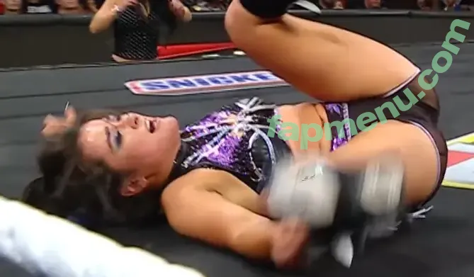 Lyra Valkyria nude photo #0424 (WWE / real_valkyria)