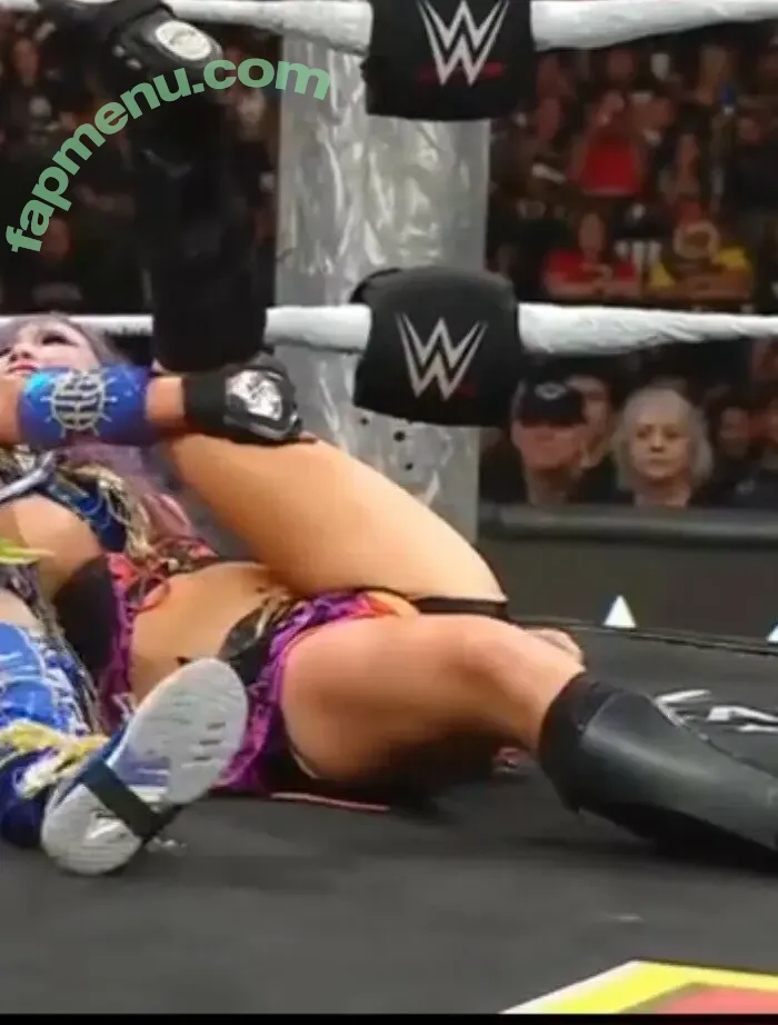 Lyra Valkyria nude photo #0595 (WWE / real_valkyria)