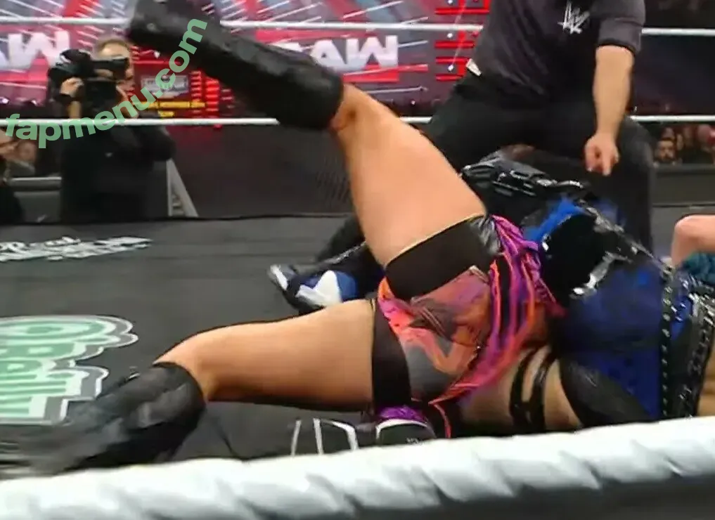 Lyra Valkyria nude photo #0597 (WWE / real_valkyria)