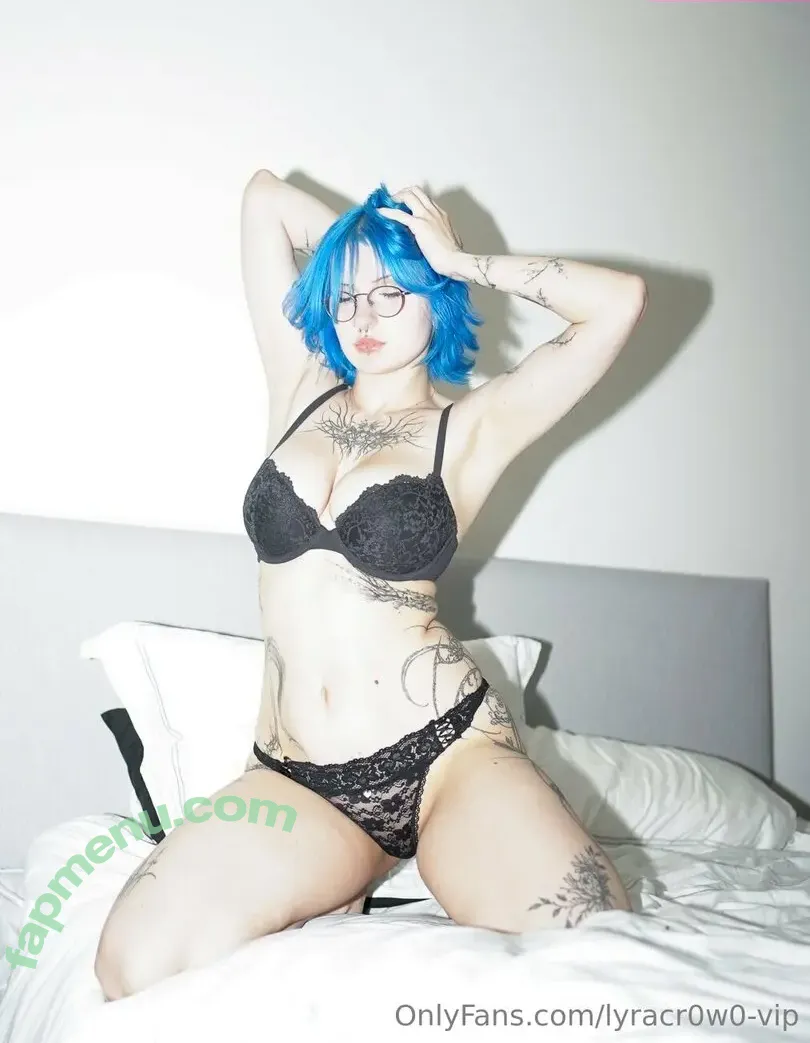 lyracr0w0-vip nude photo #0057 (lyracr0w0)