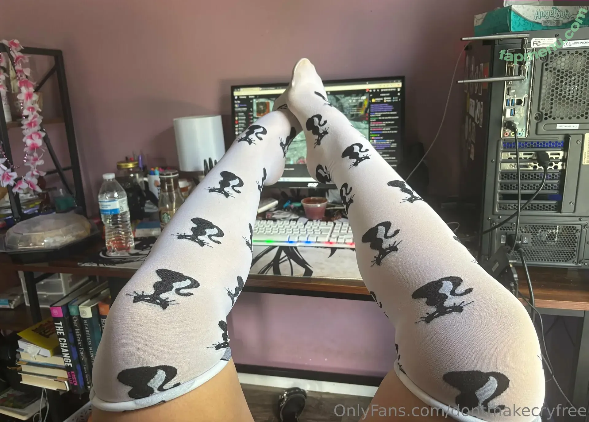 lyrafaefree nude photo #0040 (lyrafaefree)