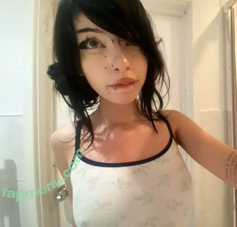 Lyraleafs nude photo #0010 (Lyraleafy / lyrafaelovesyou)