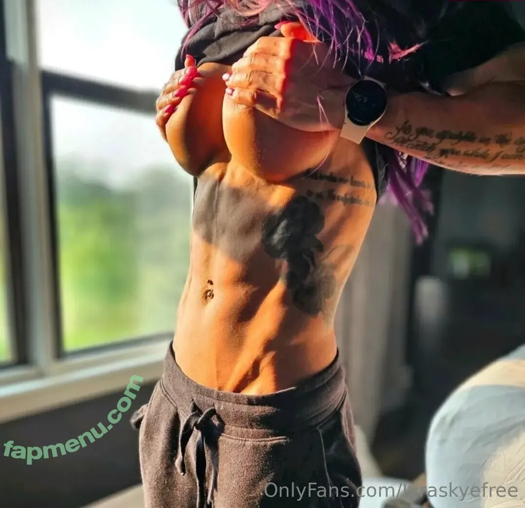 lyraskyefree nude photo #0036 (onlylyraskye)