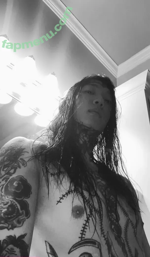 lyricaleggroll1 nude photo #0031 (lyricaleggroll)