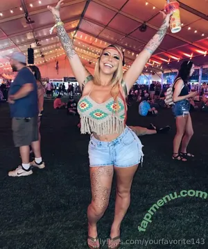 lyricblaze / LyricBlazeOfficial nude photo #0023