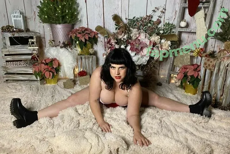 Lyssa Rose nude photo #0023 (alyssafeomaia / rawlyssa)